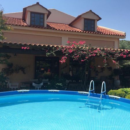 Rafina Great Feeling Villa 외부 사진